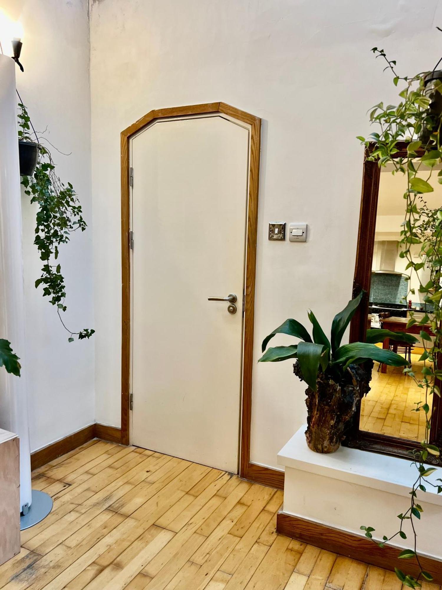 Creative Oasis In The Heart Of Affittacamere *